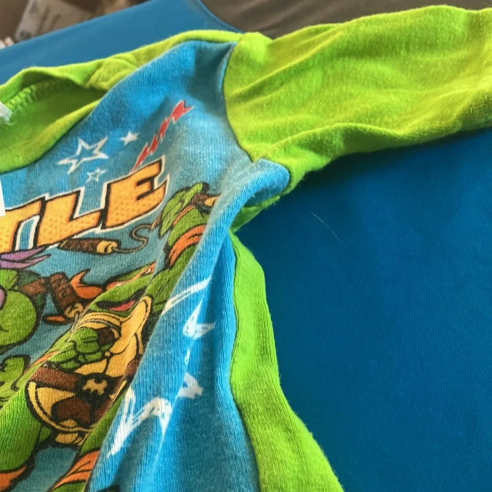 Nickelodeon Teenage Mutant Ninja Turtles short  Sleeve sleep Shirt 4t